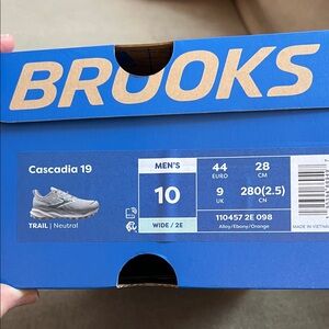 Brooks Cascadia 19 Men's Trail Shoes - Gray and Orange